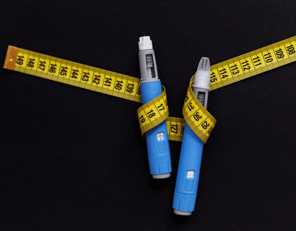 Tape measure wrapped around weight loss medication – preventing rebound weight gain