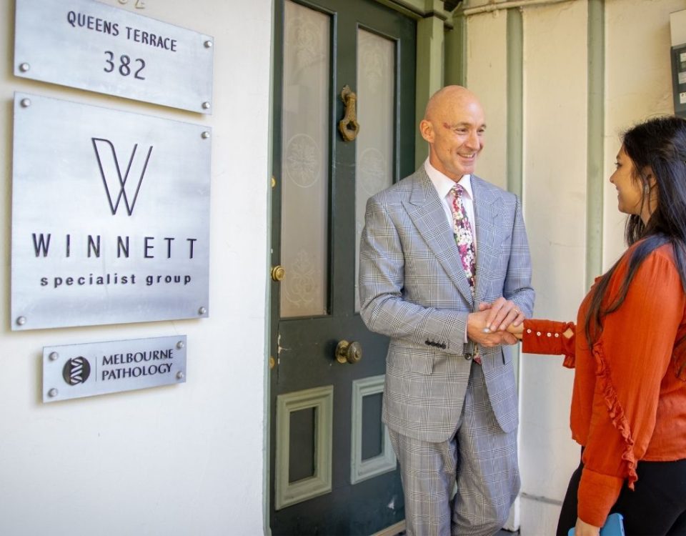 Bariatric surgeon welcomes client